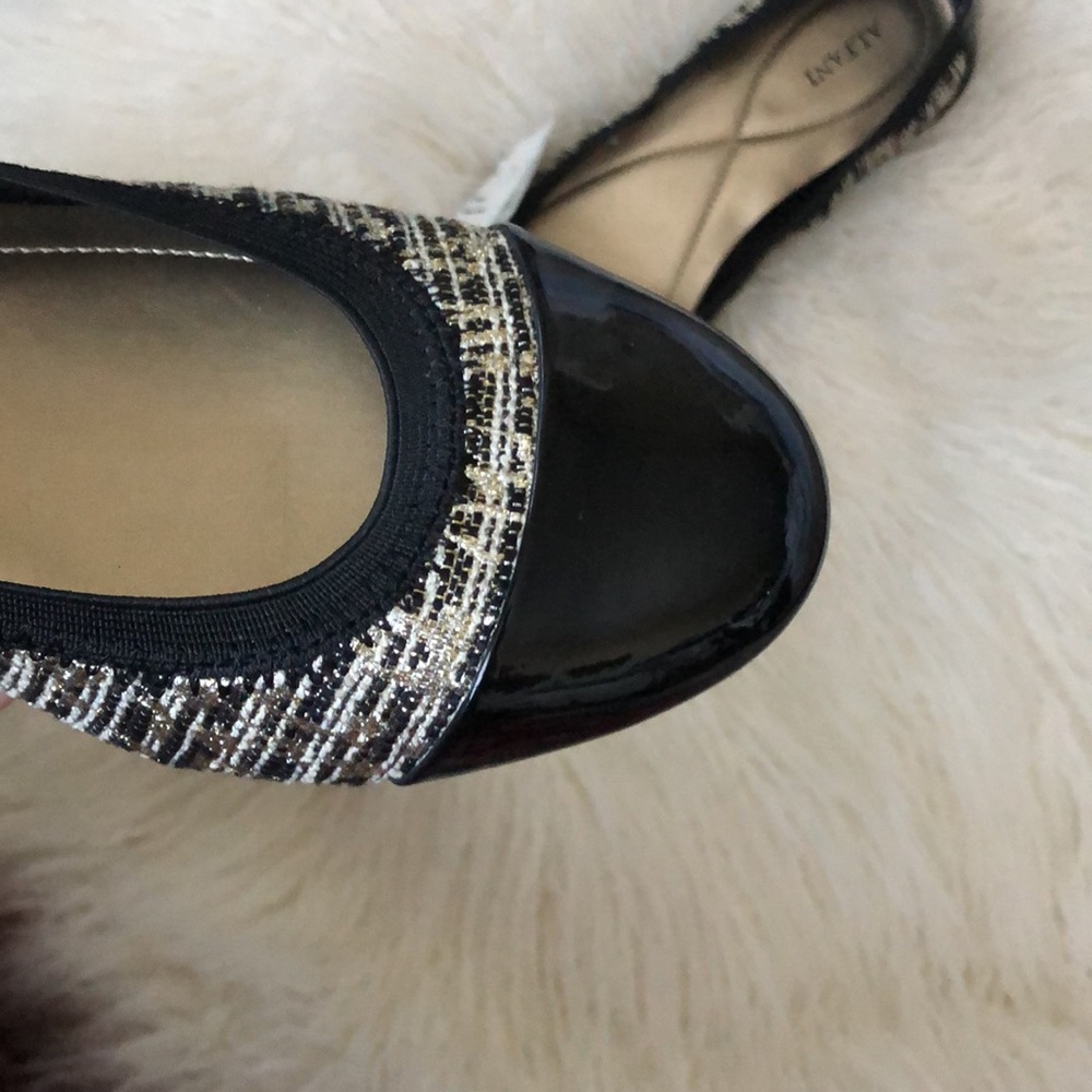 NEW Alfani Womens Ballet Flats Patent Leather Gold/Silver/ Black Weave Slip-On - Picture 6 of 9
